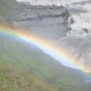 De regenboog waaraan de Gullfoss waterval zijn naam te danken heeft